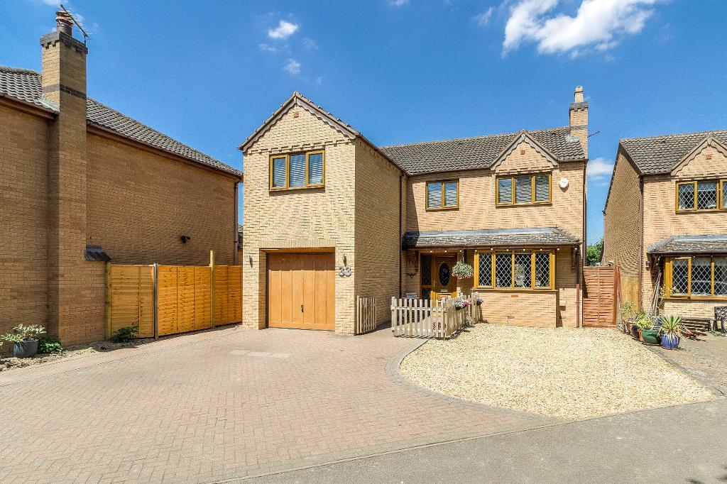 Meissen Avenue, Desborough, Kettering, Northants, NN14 2YB