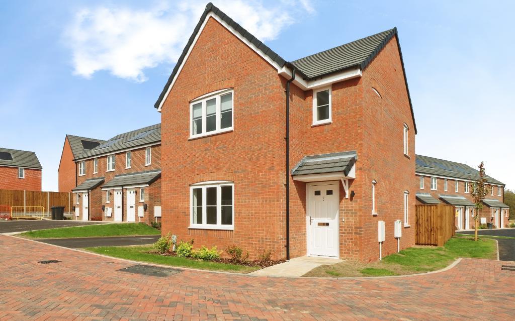 Fairburn Close, Market Harborough, Leicestershire, LE16 9XL